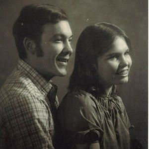 Meet your Posher, Lois